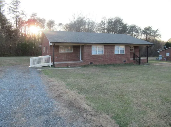 1761 River Rd, Lincolnton, NC 28092