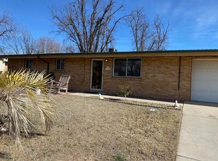 1204 Bryan Cir, Carlsbad, NM 88220