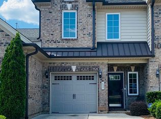 655 Piedmont Crossing Dr, High Point, NC 27265