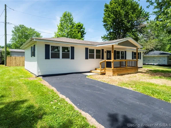 148 S Cyprus Street, Austin, IN 47102