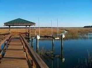 30 Riverview Dr, Ladys Island, SC 29907