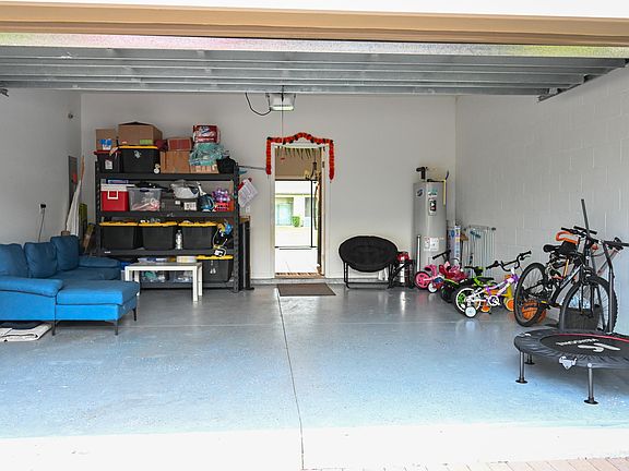 4th image of 16857 Red Brick Ln