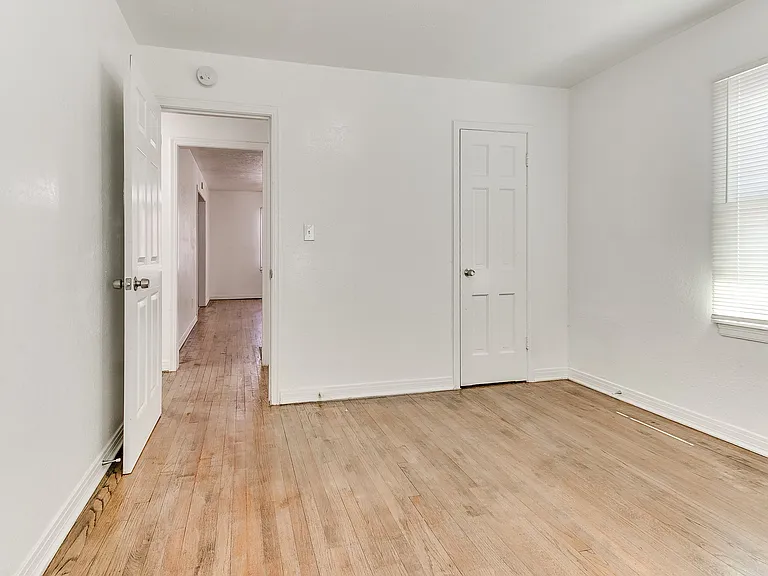 1321 Bellevidere Dr — Photo 4