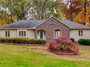 3226 Midkiff Rd, Winston Salem, NC 27106