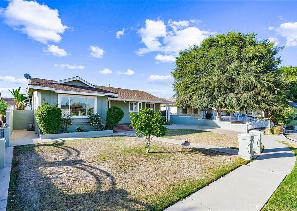 1st image of 905 W Autumn Dr