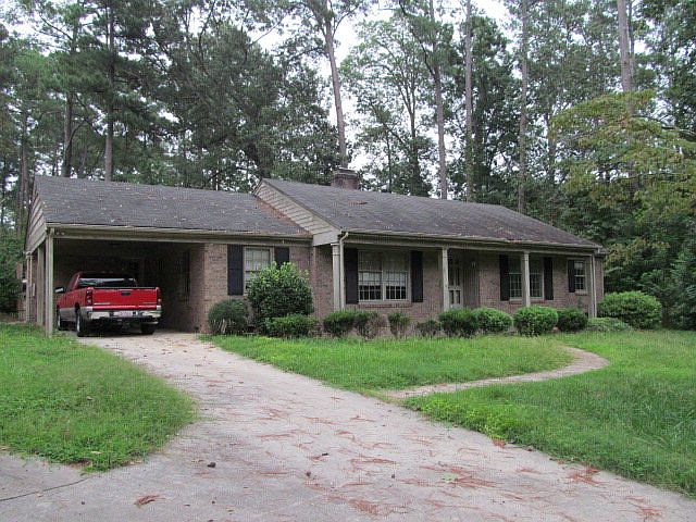 1st image of 22 Elizabeth Ln