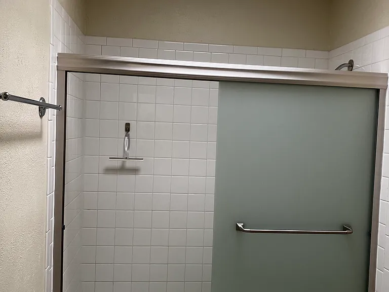Upper floor bathroom