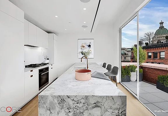 4th image of 185 Grand St #Penthouse
