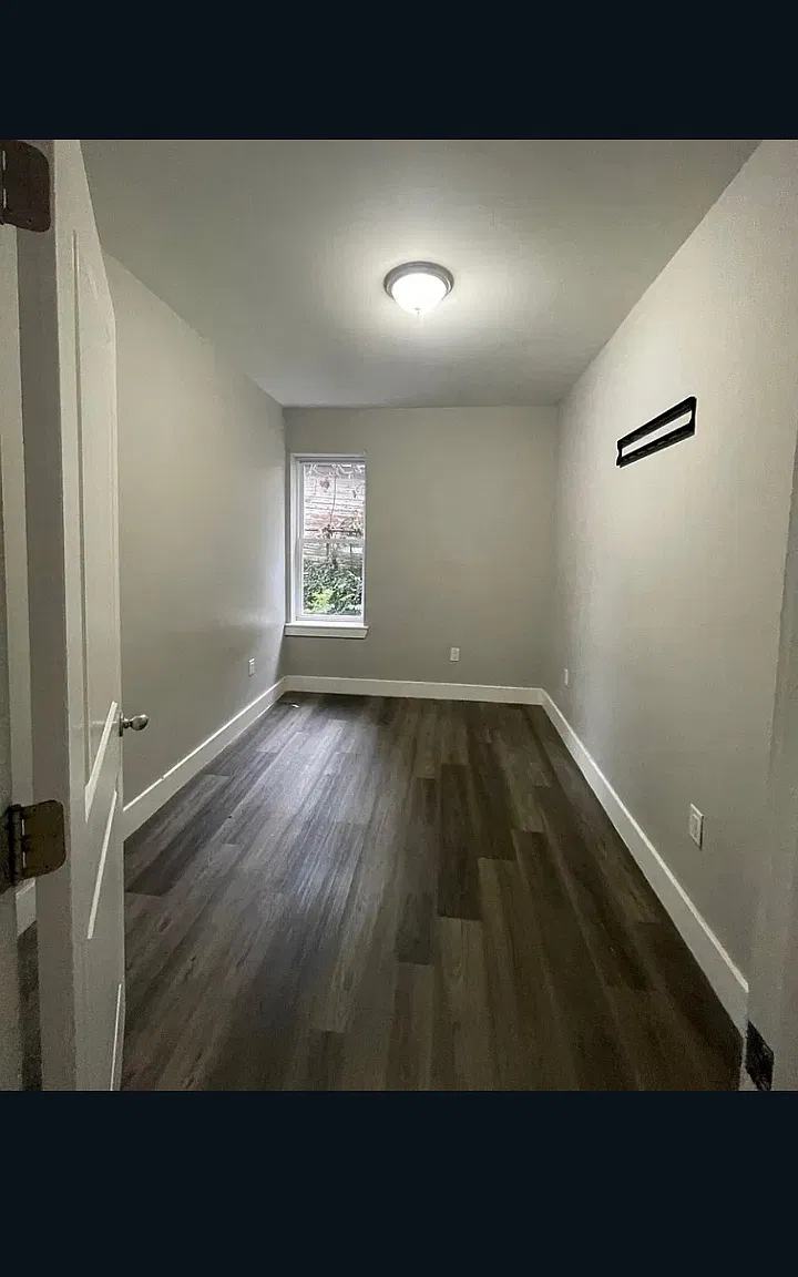 2 bed, $1,900 — Photo 3