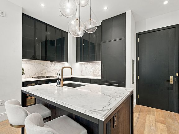 3rd image of 30 E 29th St #7B