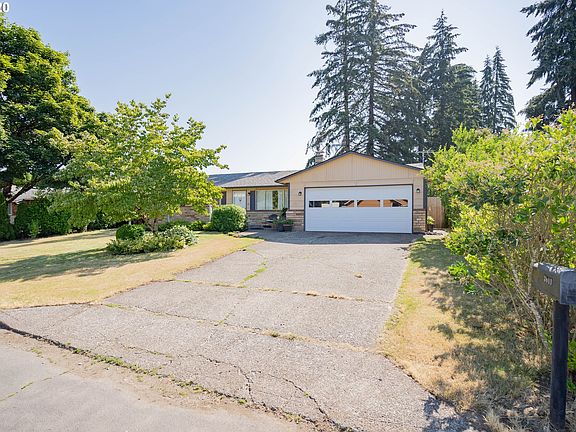 2nd image of 3611 NE 145th Ave