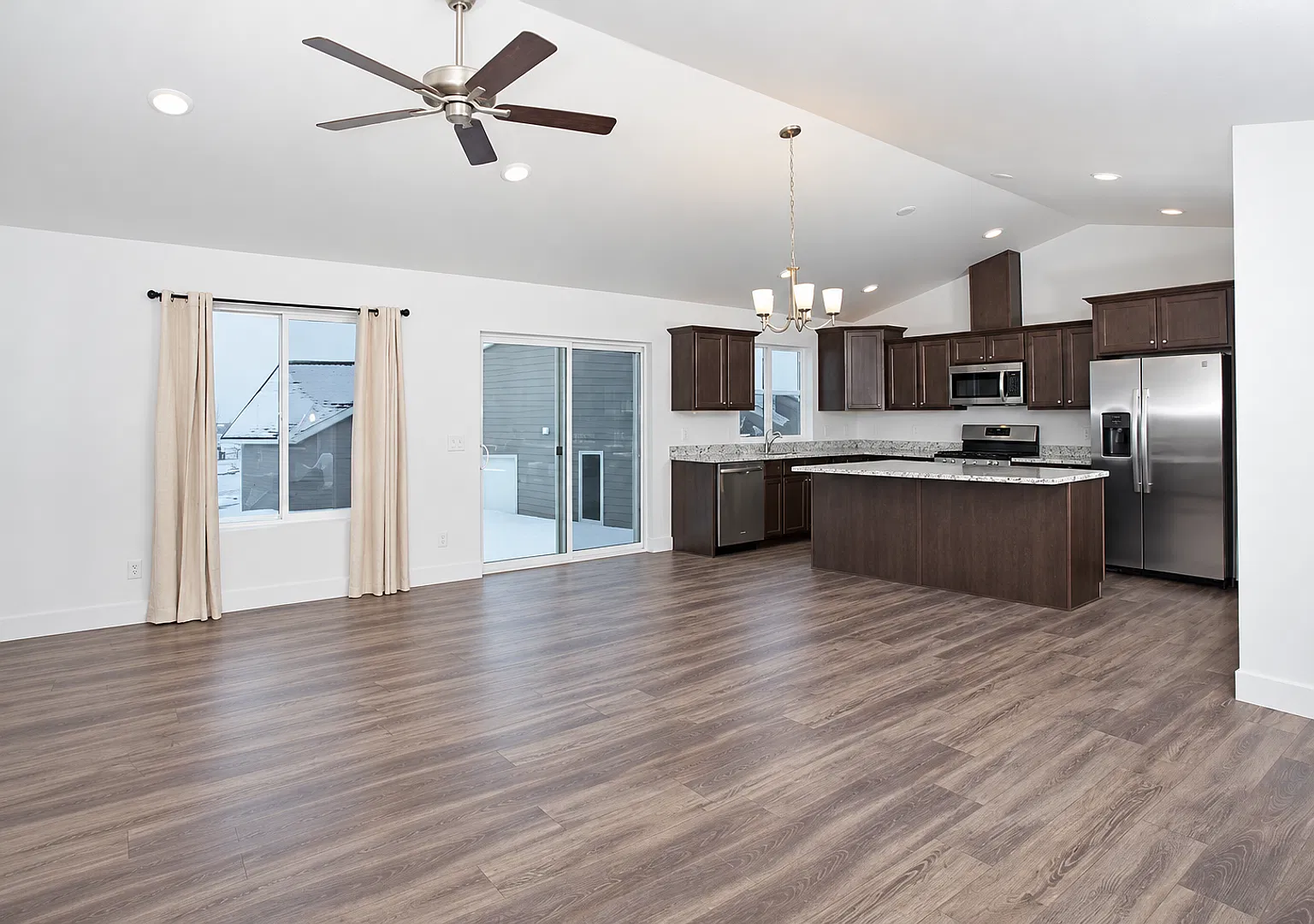 Spacious 4-Bedroom, 2-Bath Home with Open Floor Plan & Partial Furnishings — Photo 3