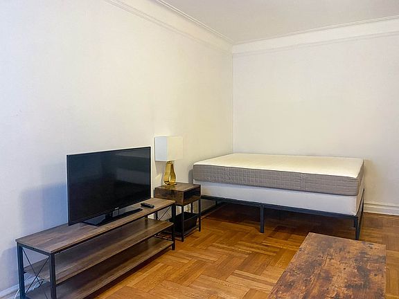3rd image of 45 Martense St APT 2L