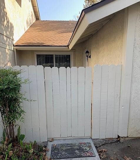 1st image of 1650 S Campus Ave APT 91