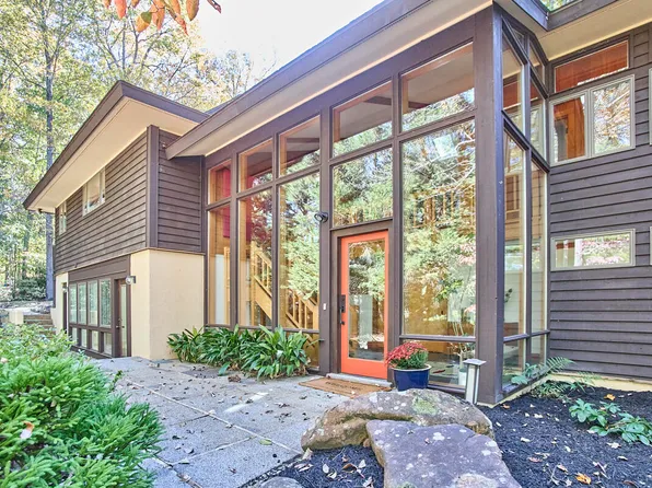 113 Rhododendron Dr, Chapel Hill, NC 27517