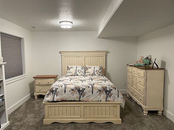 Basement Bedroom 5