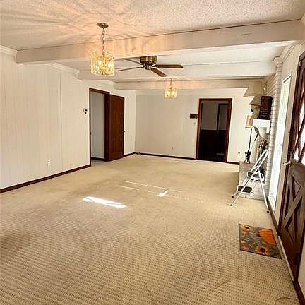 4th image of 104 Lamplighter Rd