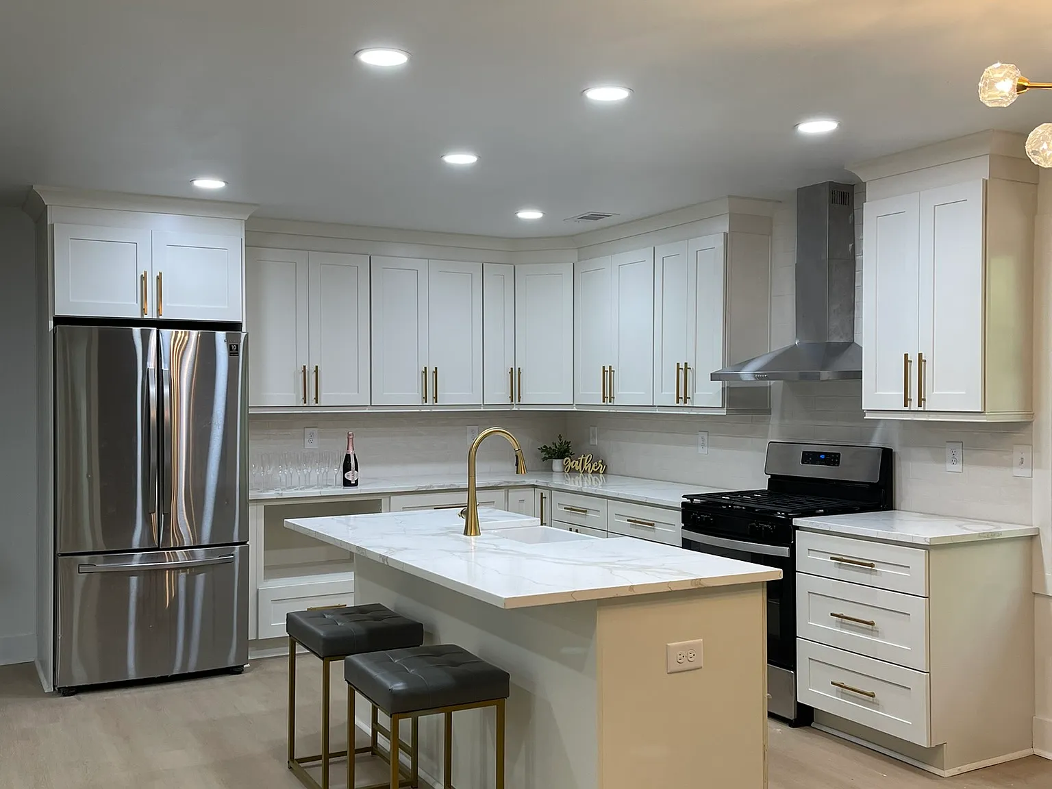 4 bed, 2082 sqft, $2,695 — Photo 3