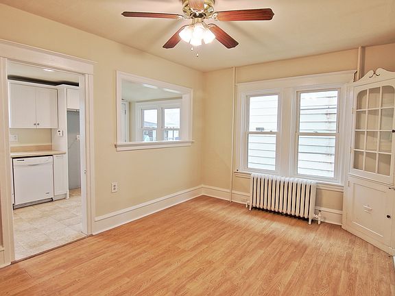 4th image of 913 South St