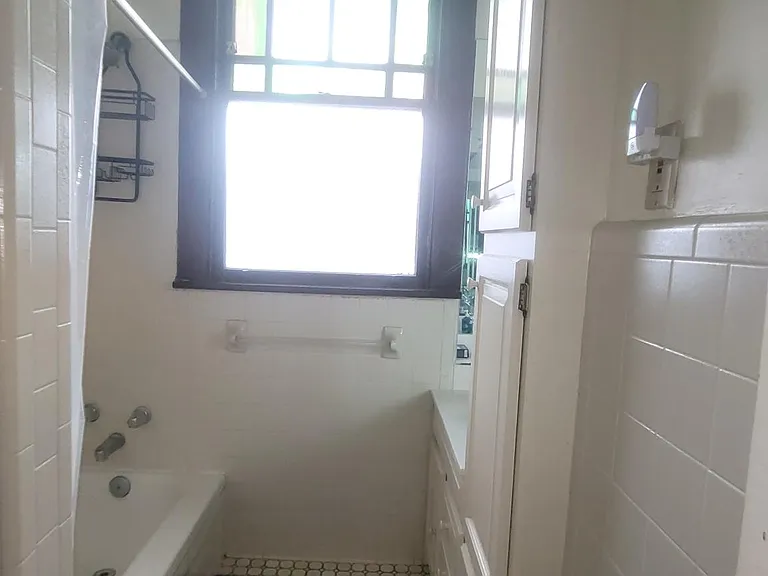 1335 Burdette St — Photo 41