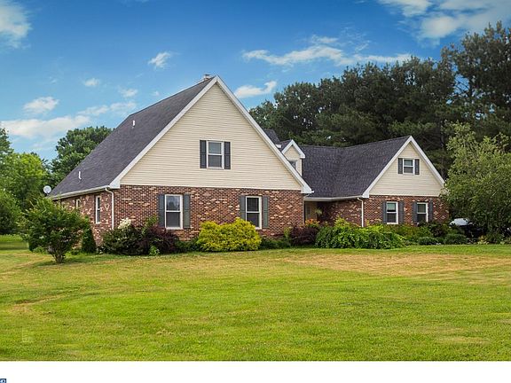 2nd image of 303 White Pine Dr