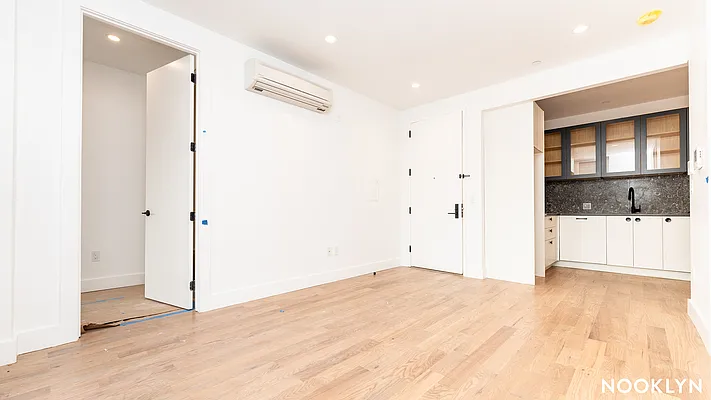 Rented by Nooklyn NYC LLC | media 8