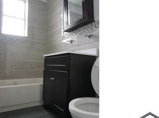 240 South St #4, Newark, NJ 07105