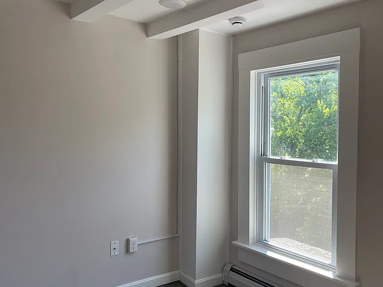 144 Main St #3 — Photo 4