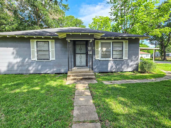 1700 Marilyn St, Rosenberg, TX 77471