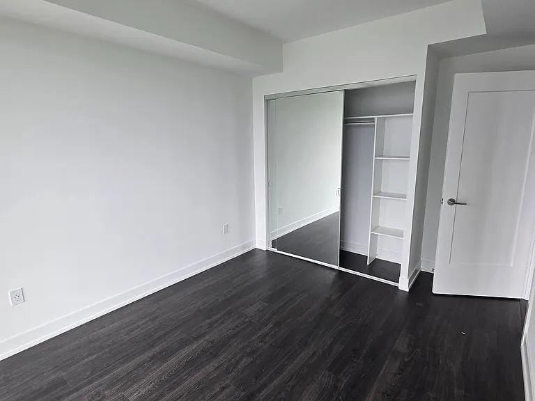 30 Inn On The Park Dr #3311 — Photo 14