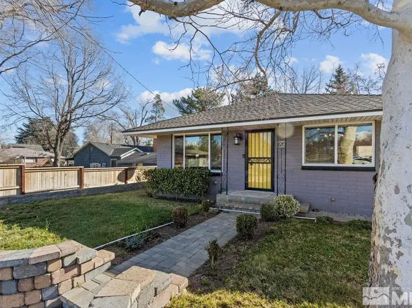 820 Hunter Lake Dr, Reno, NV 89509