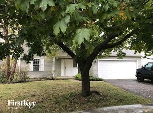 990 Chelsea Ln, Aurora, IL 60504