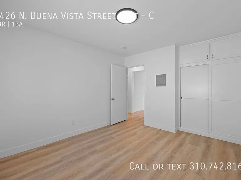 2426 N Buena Vista St #C — Photo 9
