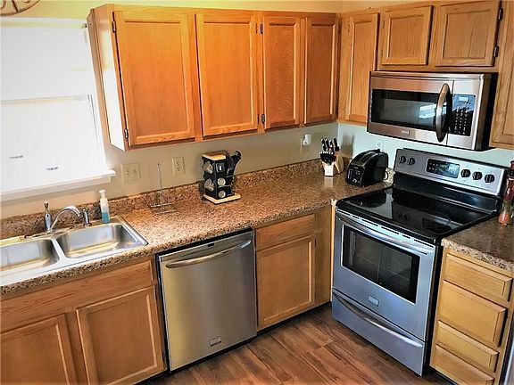 3rd image of 1136 Nashville Cir