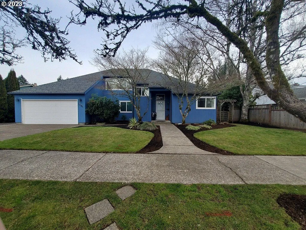3355 Lavina Dr photo 1