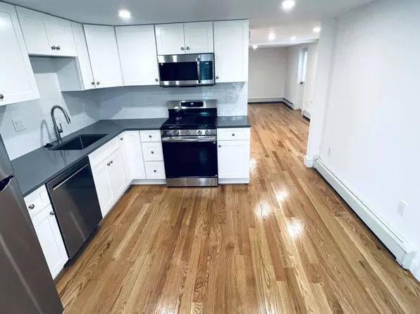 50 Conant St #1/2, Danvers, MA 01923