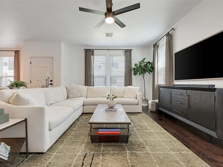 5215 Golden Canary Ln — Photo 4