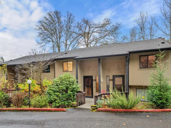 2802 Treetop Ln, West Linn, OR 97068