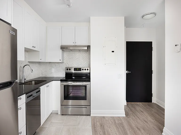 2701 Eglinton Ave W — Photo 3