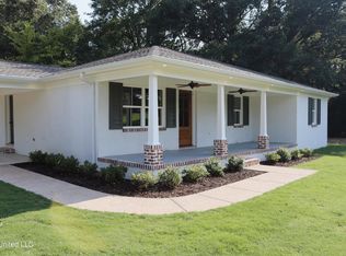 1791 Craft Rd S, Hernando, MS 38632