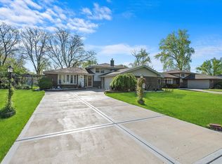 10115 S 82nd Ave, Palos Hills, IL
