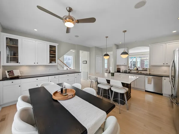 29 4th Ave N, Minneapolis, MN 55401