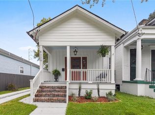 8329 Hickory St, New Orleans, LA 70118