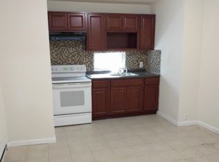 6012 Irving St, Philadelphia, PA 19139