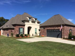 16143 Magnolia Trace Pkwy, Baton Rouge, LA 70817