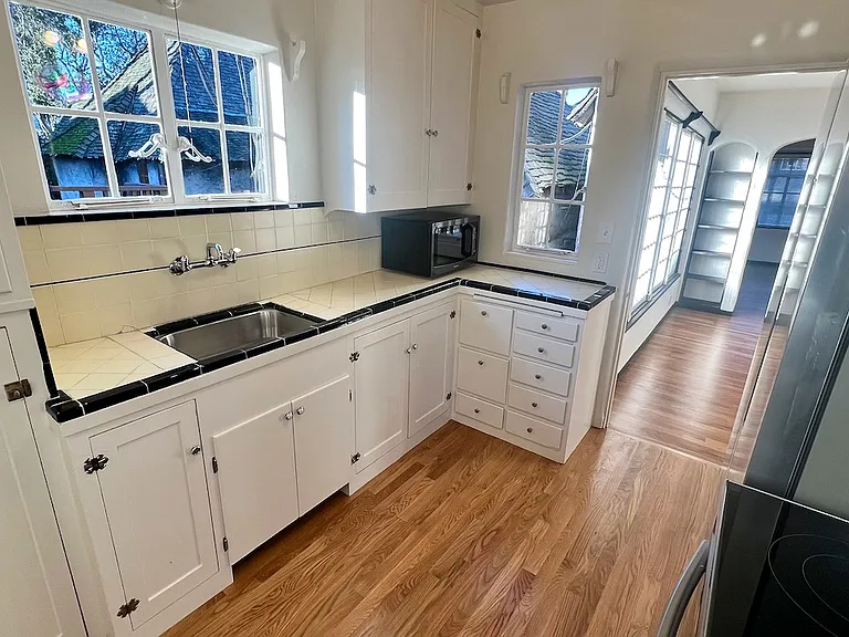 1801 Spruce St #D — Photo 9