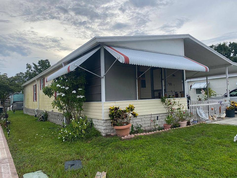 1st image of 598 Clover Ln