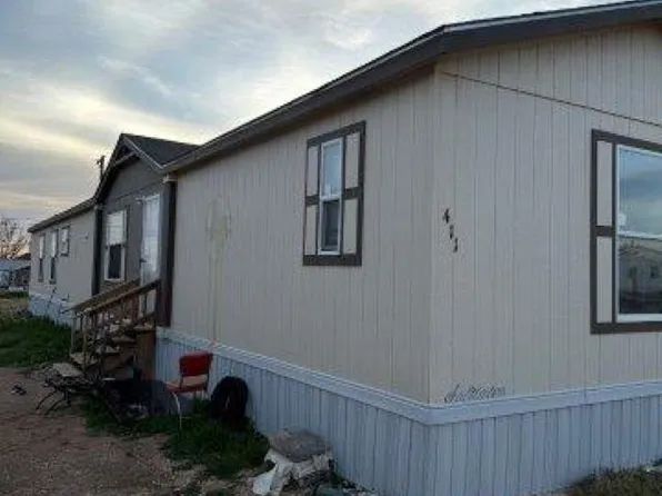 411 SE 3rd St, Seminole, TX 79360
