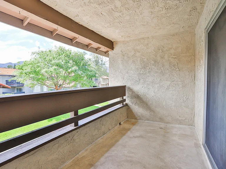 1300 Brentwood Cir #D — Photo 25