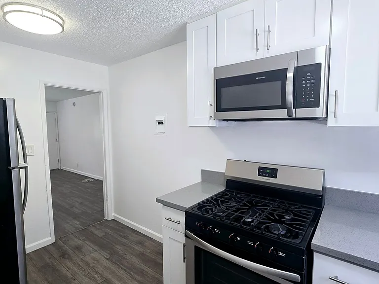 Westmont Apartments LLC — Photo 9
